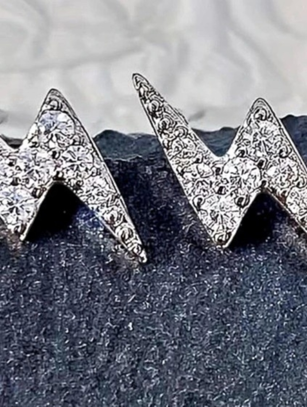 Lightning Bolt Stud Earrings in Silver Like New